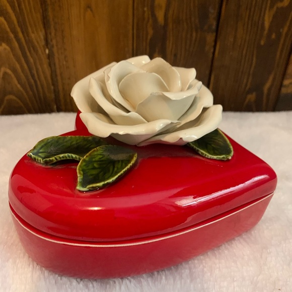Vintage Red Heart Romantic Trinket Box-70s to 80s-Ceramic - Picture 11 of 15
